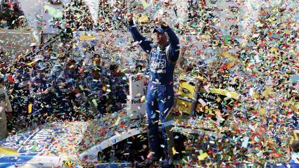 NASCAR at Dover 2015: FedEx 400 Race Winner & Results
