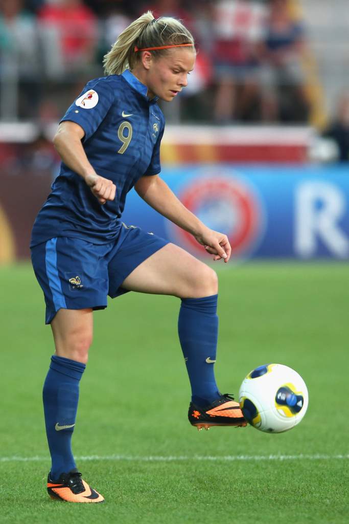 LINKOPING, SWEDEN - JULY 18: Eugenie Le Sommer of France runs with the ball during the UEFA Women's EURO 2013 Group C match between France and England at Linkoping Arena on July 18, 2013 in Linkoping, Sweden. (Photo by Christof Koepsel/Getty Images)