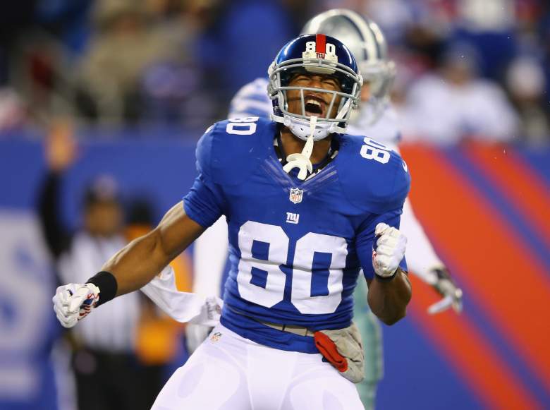 EAST RUTHERFORD, NJ - NOVEMBER 24:  Victor Cruz #80 of the New York Giants celebrates a catch against the Dallas Cowboys  during their game at MetLife Stadium on November 24, 2013 in East Rutherford, New Jersey.  (Photo by Al Bello/Getty Images)