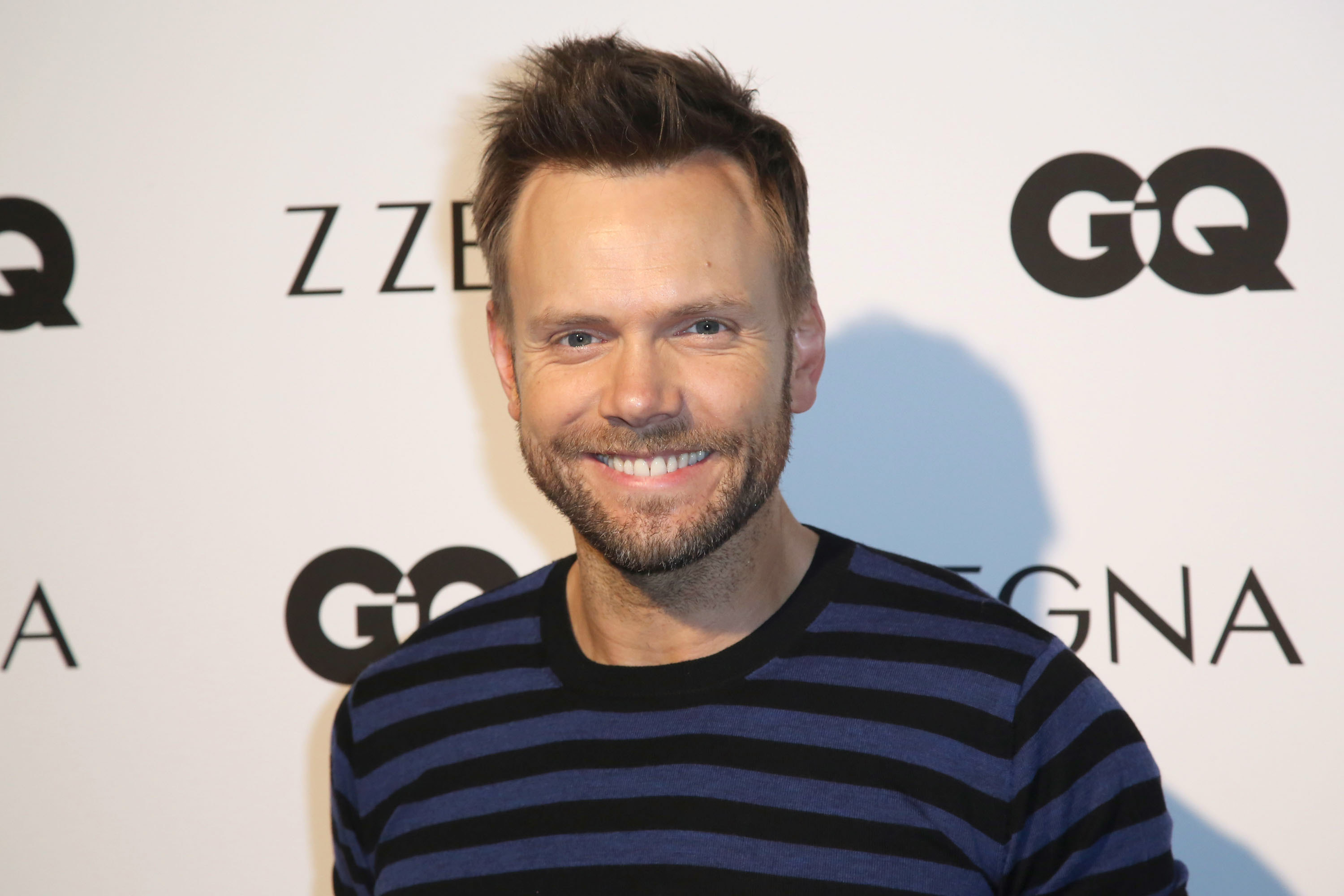 joel mchale hair