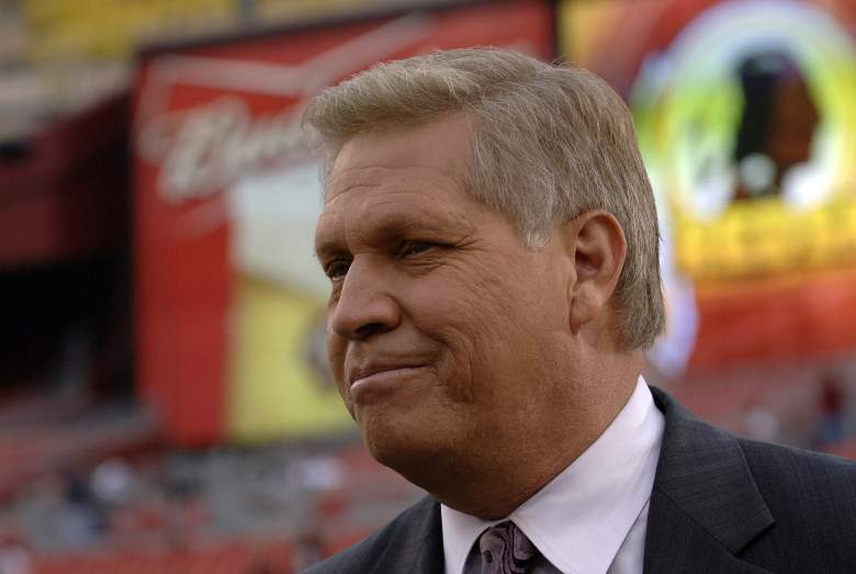 Sideline reporter Chris Mortensen  on ESPN Monday Night Football September 11, 2006 in Washington.  The Minnesota  Vikings defeated the Redskins  19 - 16.  (Photo by Al Messerschmidt/Getty Images)