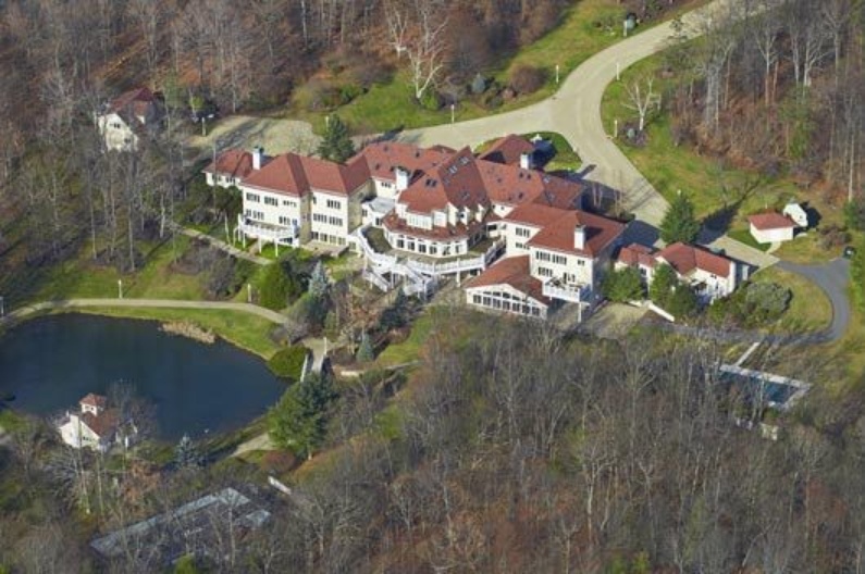 50 Cent's Farmington, Connecticut, mansion. (Zillow)