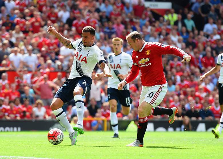 A poor touch from Kyle Walker (L) handed Manchester United all three points Saturday. (Getty)