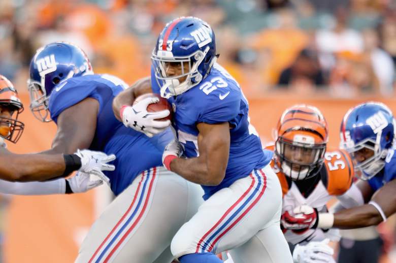 CINCINNATI, OH - AUGUST 14: Rashad Jennings #23 of the New York Giants runs with the ball against the Cincinnati Bengals during an preseason game at Paul Brown Stadium on August 14, 2015 in Cincinnati, Ohio. (Photo by Andy Lyons/Getty Images)