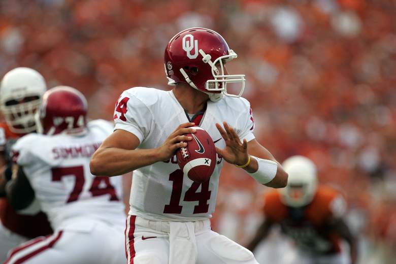 DALLAS - OCTOBER 6: Quarterback Sam Bradford #14 of the Oklahoma Sooners drops back to pass against the Texas Longhorns at the Cotton Bowl October 6, 2007 in Dallas, Texas. (Photo by Ronald Martinez/Getty Images)