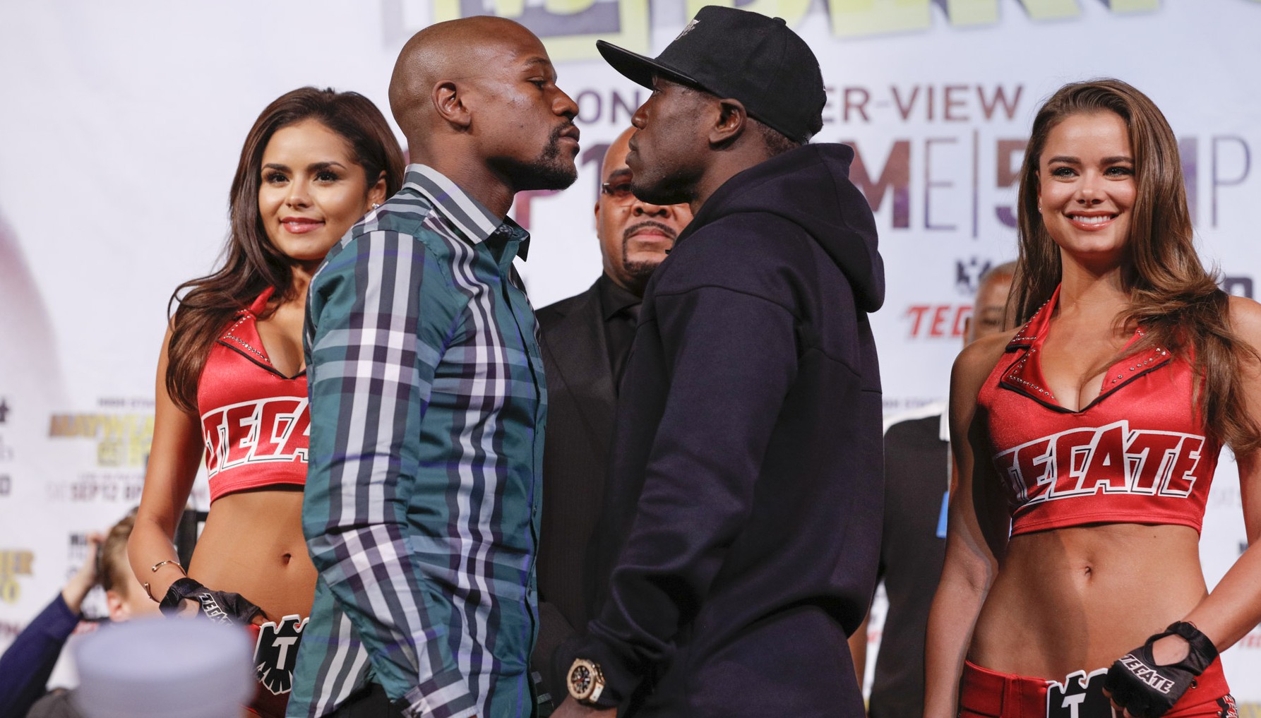 Ordering the Mayweather/Berto fight on PPV can be as easy as pointing your remote control. (Photo: From Esther Lin/SHOWTIME)