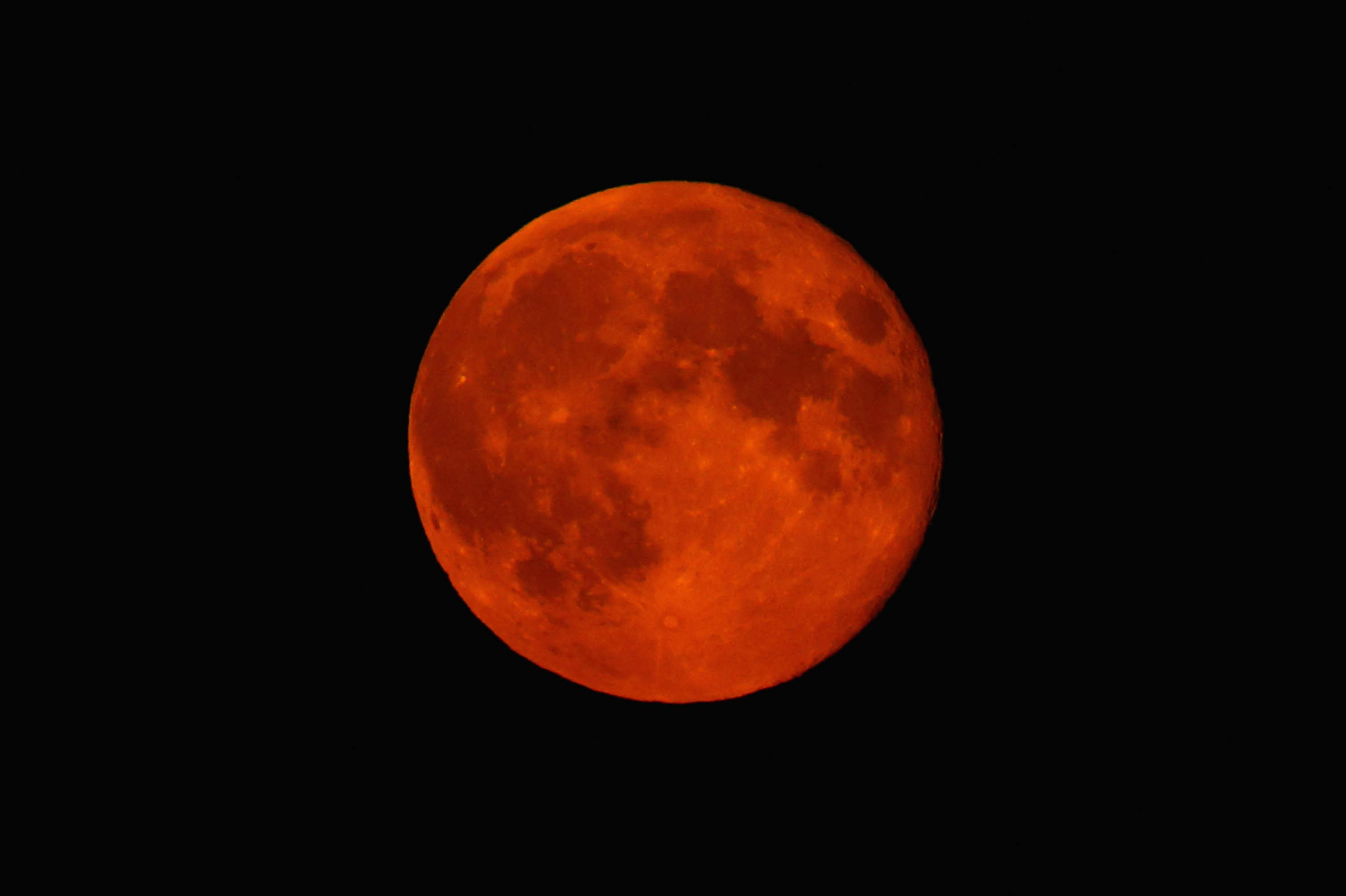 Supermoon Lunar Eclipse Myth, Meaning & Prediction