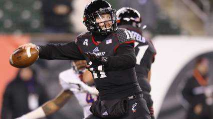 WATCH: Gunner Kiel Left Motionless After Helmet-to-Helmet Hit