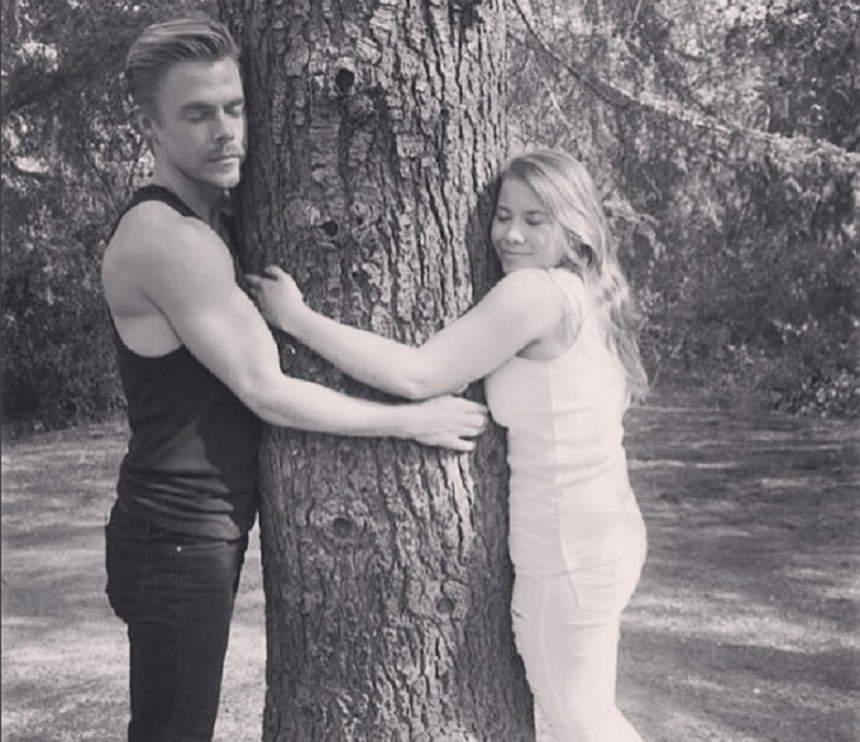 Bindi Irwin & Derek Hough DWTS: Dirty Dancing With The Stars