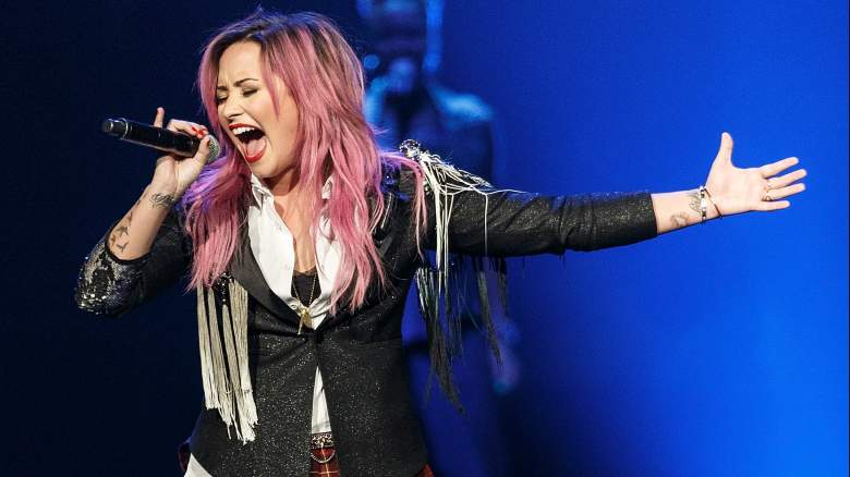 WATCH: Demi Lovato Sings National Anthem at World Series Game 4