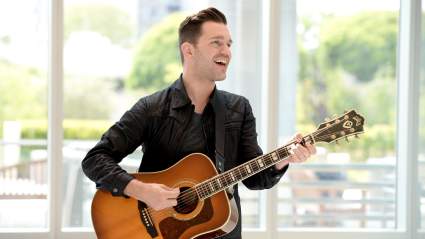 Andy Grammer to Perform National Anthem at World Series Game 1