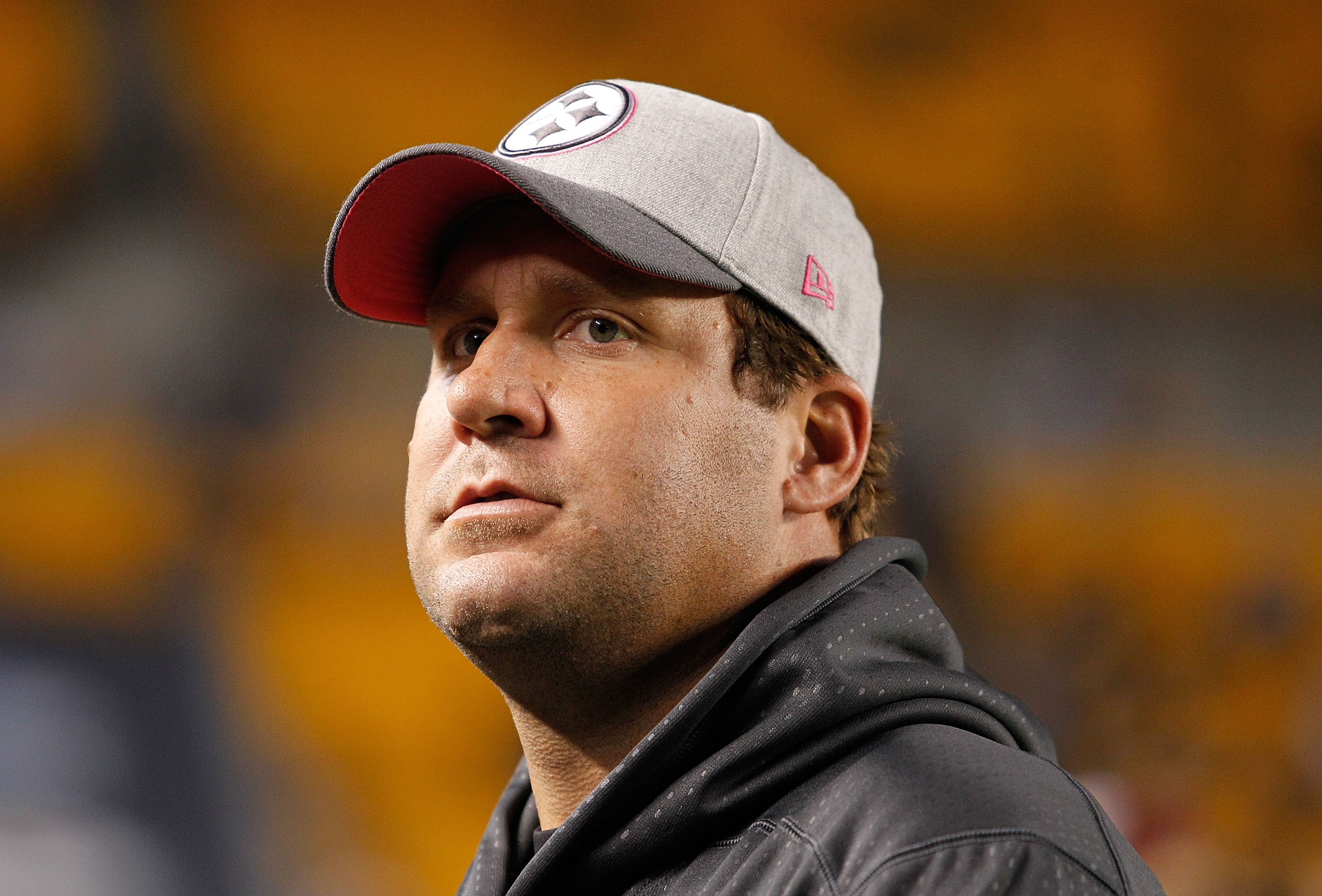 Ben Roethlisberger can only watch as his team struggles (Getty)