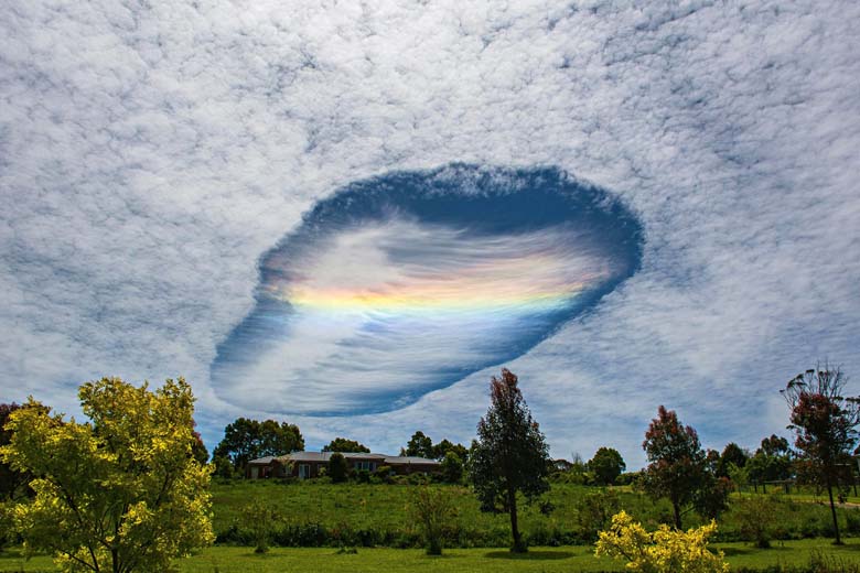 ufo, fallstreak holes, hole punch clouds, punch hole cloud, skypunch, canal cloud, unidentified flying object, victoria, australia, rainbow, picture, photo