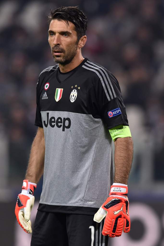 Poor form in Italian Serie A has not stopped Gianluigi Buffon and Juventus from leading their Champions League group heading into Monchengladbach, Germany for their November 3, 2015 clash with Borussia Monchengladbach. (Getty)