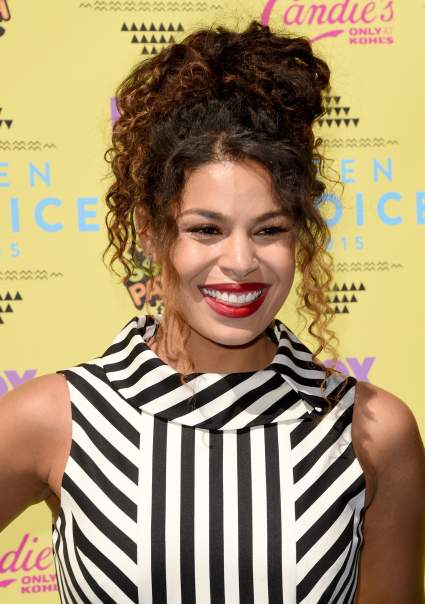 WATCH: Jordin Sparks Sings National Anthem on MNF