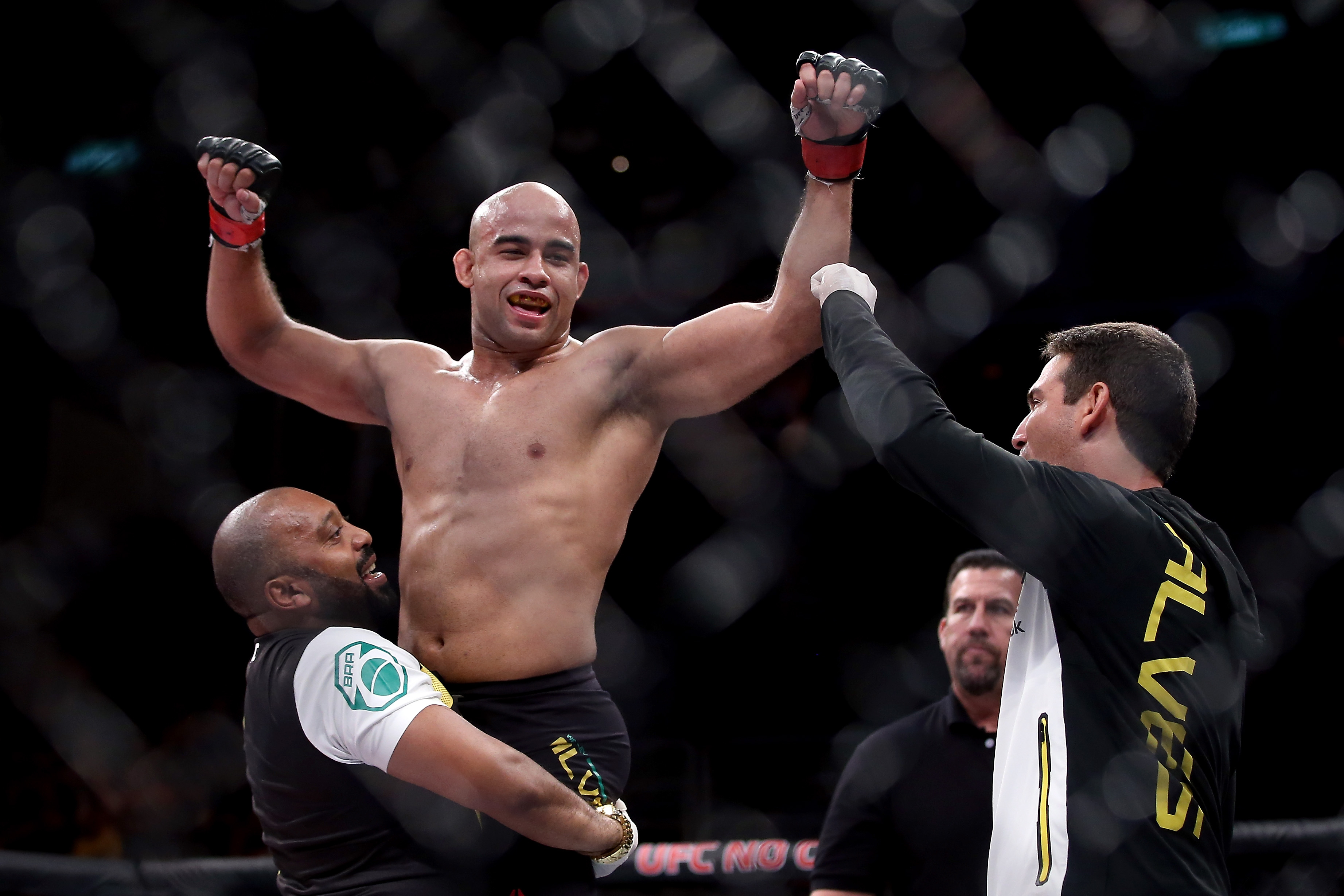 How to Watch UFC 194 Prelims Live Stream Online | Heavy.com