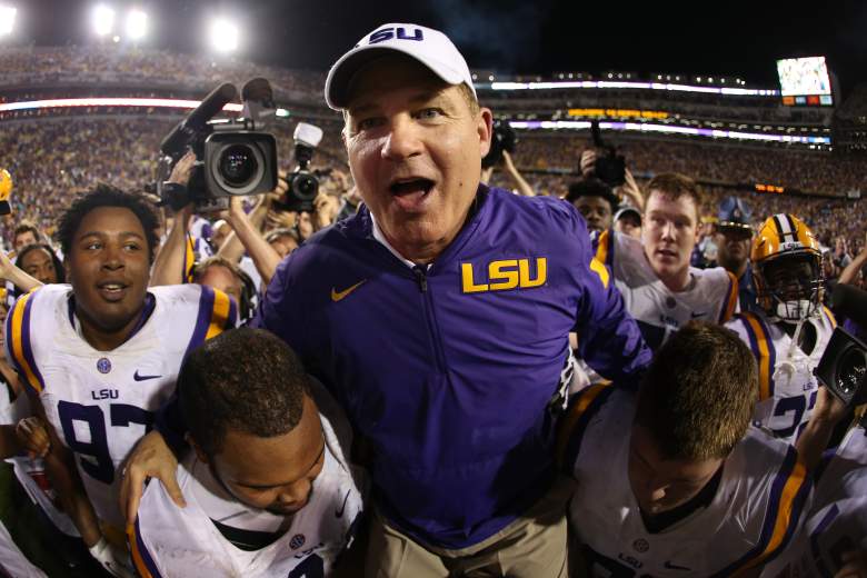 Les Miles will continue as the LSU head coach. (Getty)