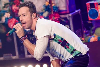 Chris Martin, Lead Singer of Coldplay: 5 Fast Facts You Need to Know