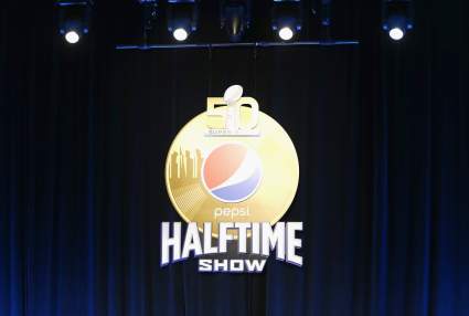 WATCH: Coldplay’s Super Bowl 50 Halftime Show Performance 2016