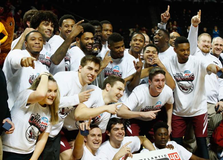The Saint Joseph's men's hoops team has stormed into the NCAA Tournament, now its looking for another win. (Getty)
