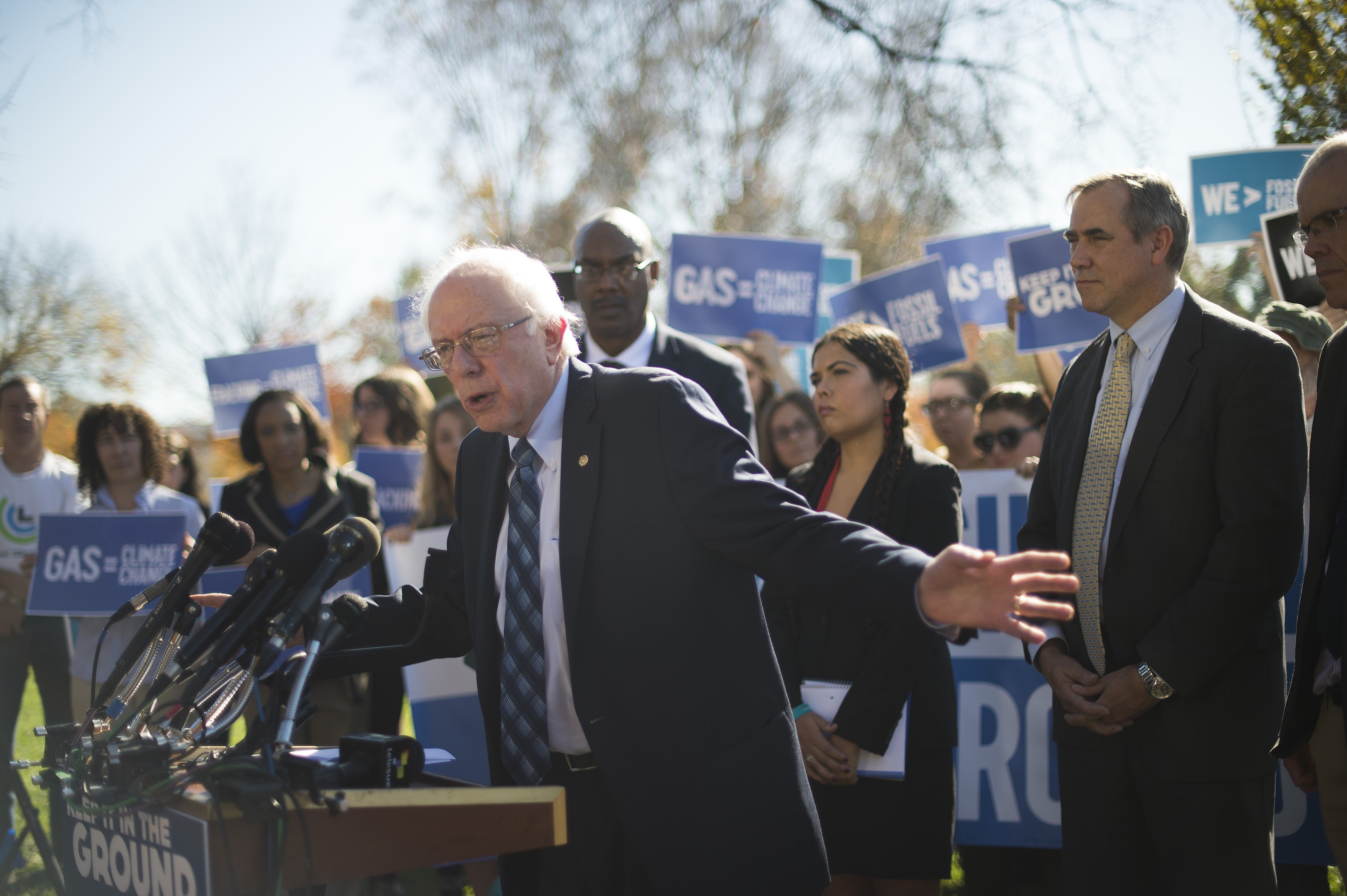 Bernie Sanders And Jeff Merkley 5 Fast Facts You Need To Know