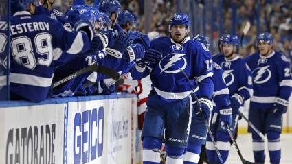 What Time & TV Channel Is the Red Wings-Lightning Game On Tonight?