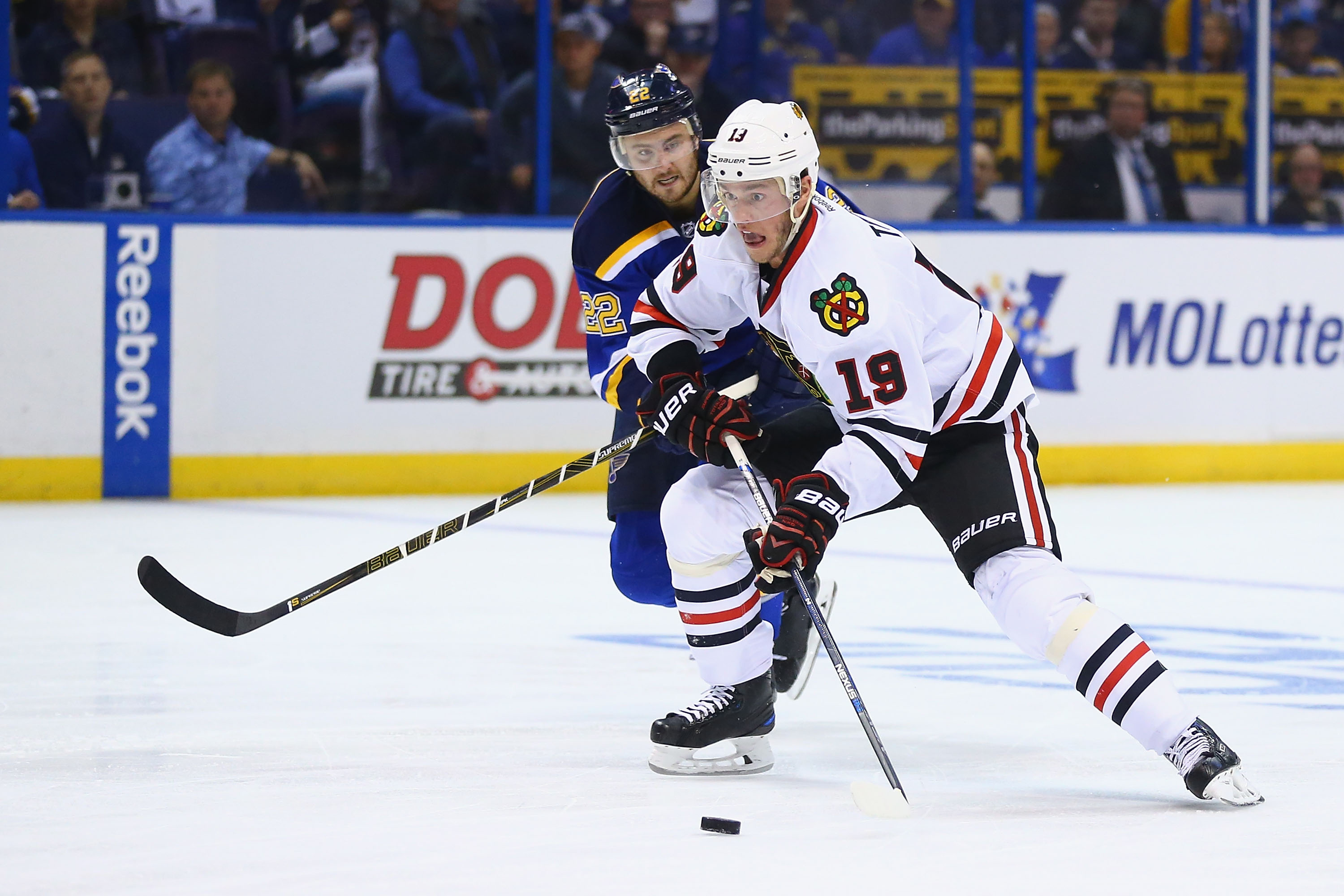 What Time & TV Channel Is the Blackhawks-Blues Game On Tonight? | Heavy.com