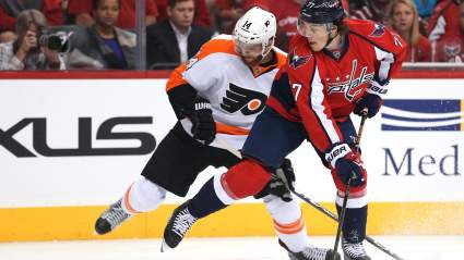 What Time & TV Channel Is the Flyers-Capitals Game On Tonight?