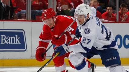 Lightning vs. Red Wings Live Stream: How to Watch Game 5 Online