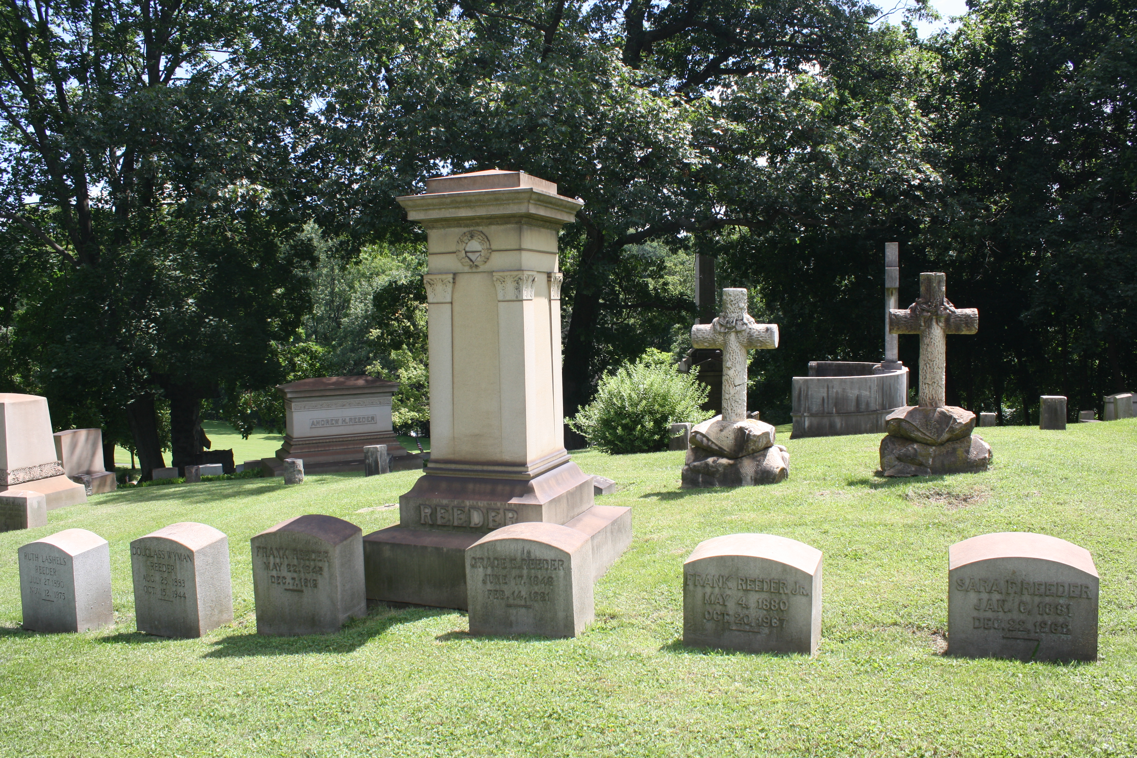 The entrance to Easton Cemetery. (Shuvaev/Wikipedia)