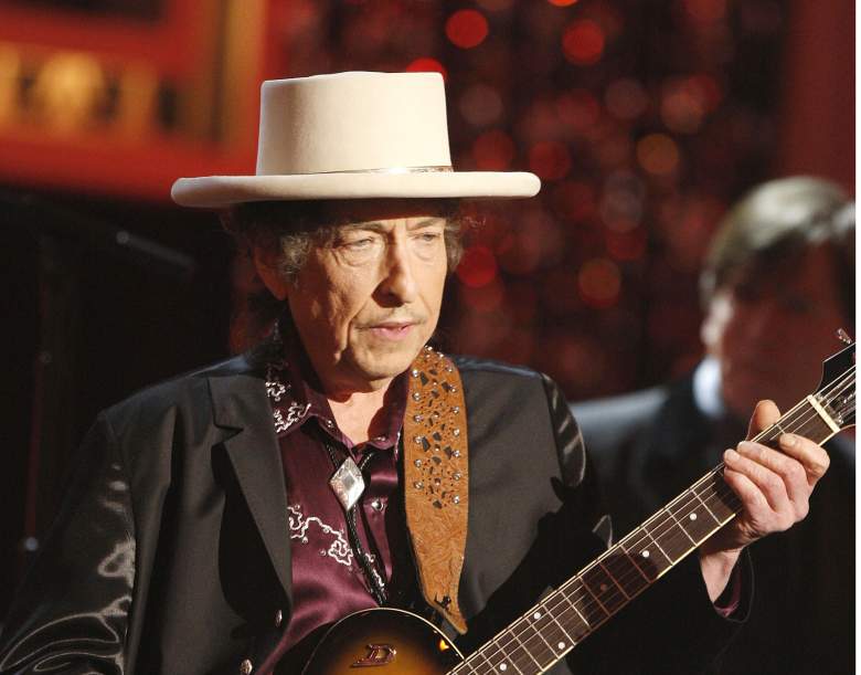 Bob Dylan’s Net Worth 5 Fast Facts You Need To Know