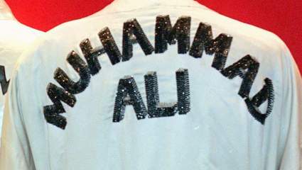 Muhammad Ali & the Vietnam War: 5 Fast Facts You Need to Know