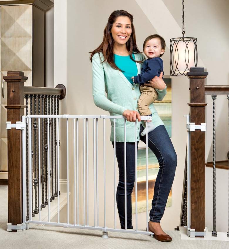 regalo extra wide, stair gate, baby gate, top of stair