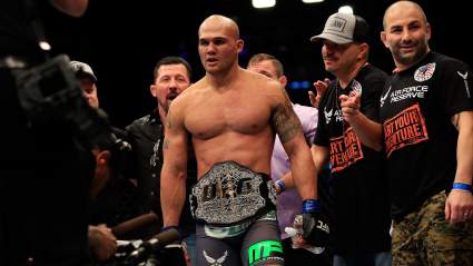 How to Order UFC 201: Lawler vs. Woodley PPV
