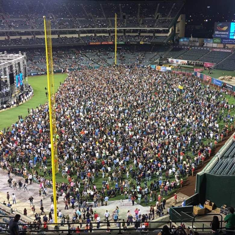 Greg Laurie's SoCal Harvest Crusade Photos You Need to See