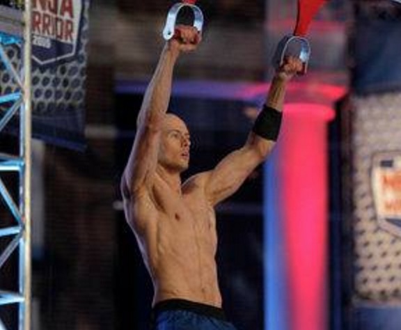 American Ninja Warrior Season 8, American Ninja Warrior dinosaur, American Ninja Warrior contestants, american ninja warrior competitors