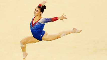 Aly Raisman Takes Silver in Floor Exercise