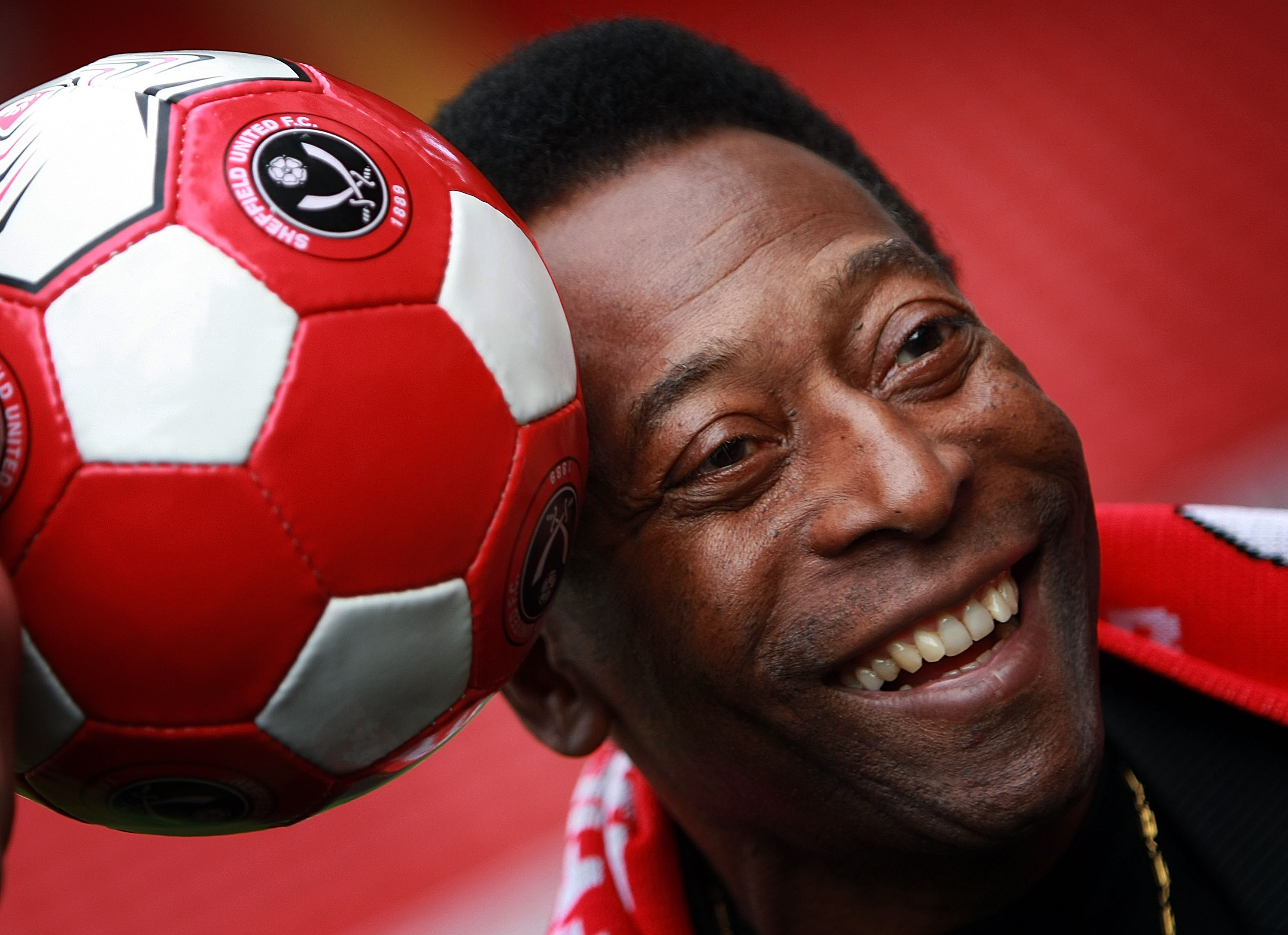 pele-s-net-worth-5-fast-facts-you-need-to-know