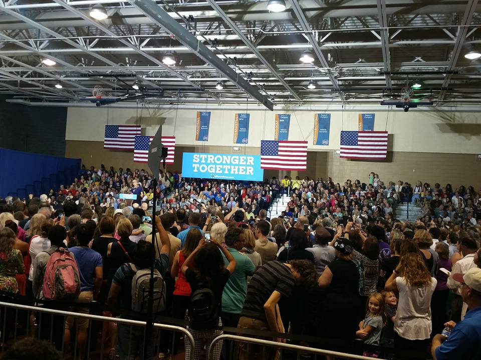 Clinton’s Raleigh, North Carolina Rally: Photos You Need to See | Heavy.com