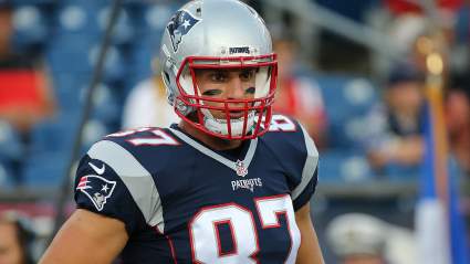 Rob Gronkowski Injury Status & Fantasy Value for Week 3 vs. Texans