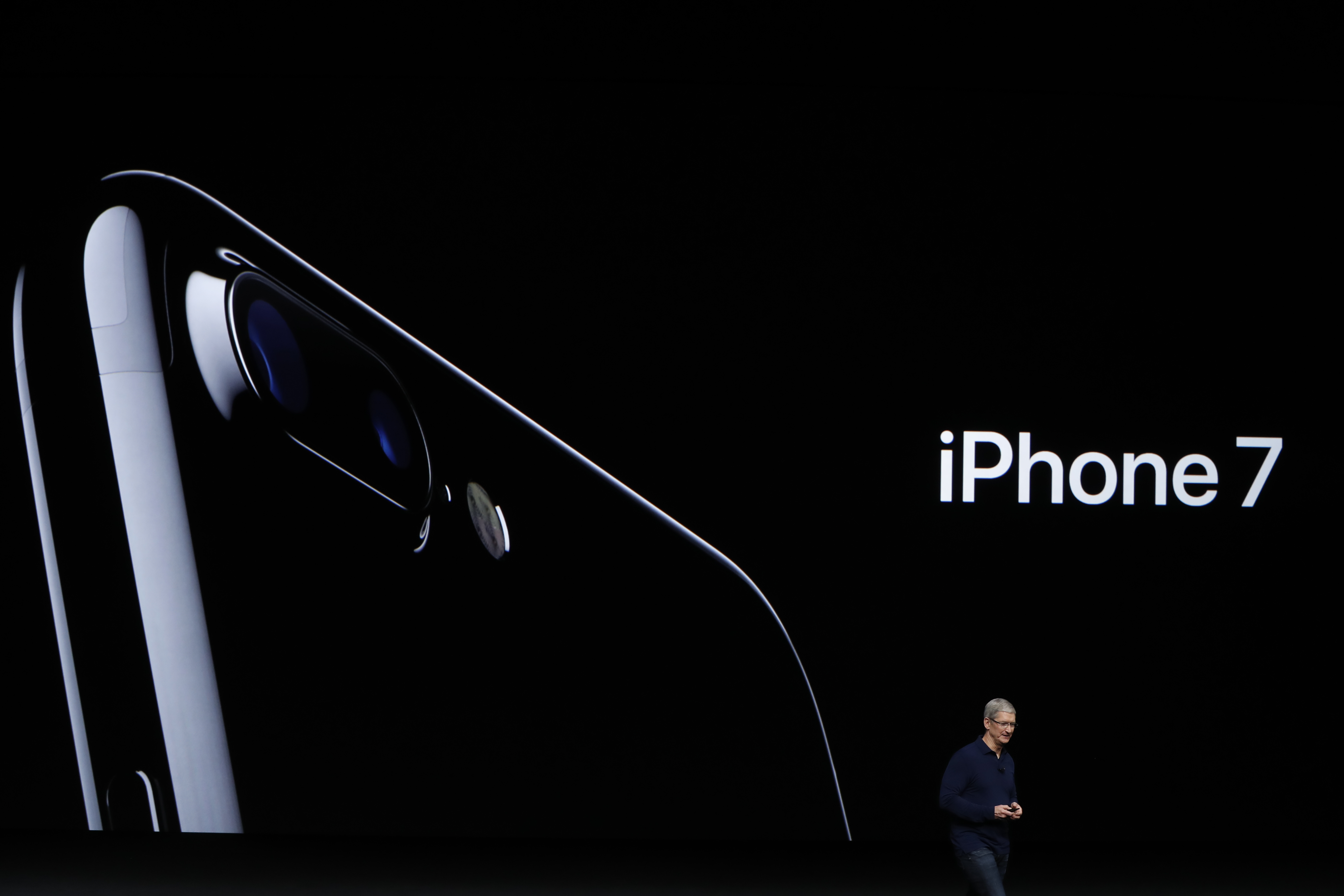 apple orders for iphone 7