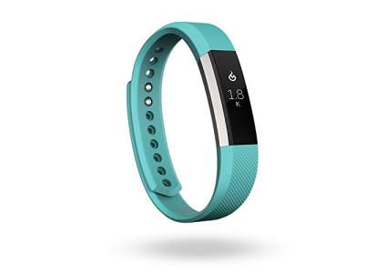 fitness wristbands, best fitness tracker, fitness trackers, apple watch, fitbit, christmas gifts, christmas gift ideas, fitness gifts, tech gifts, christmas gifts for men, christmas gifts for women