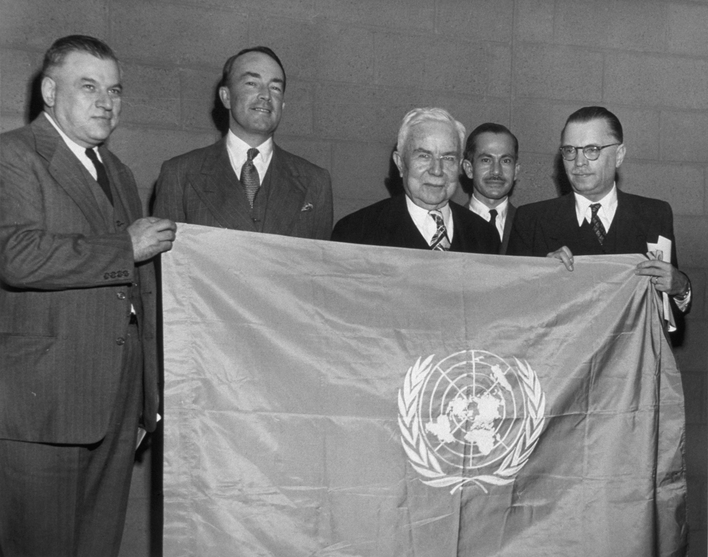 Оон 1946. Сан-Францисская конференция устав ООН. Конференция Объединенных наций 1945. Конференция ООН В Сан-Франциско 1945. Подписание устава ООН 1945.