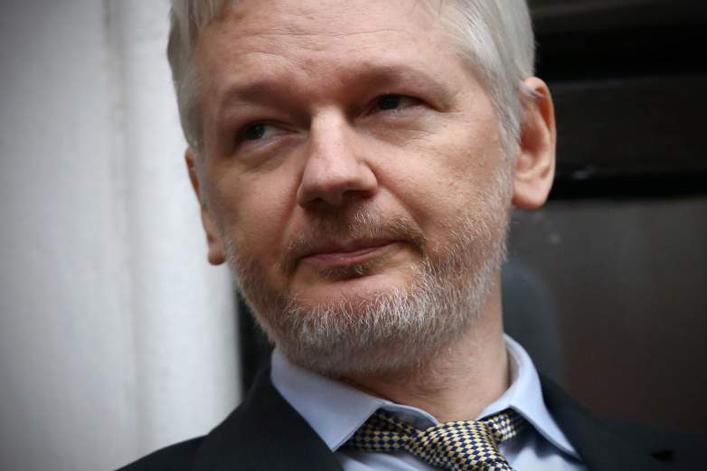 where is julian assange, julian assange dead, julian assange wikileaks, julian assange