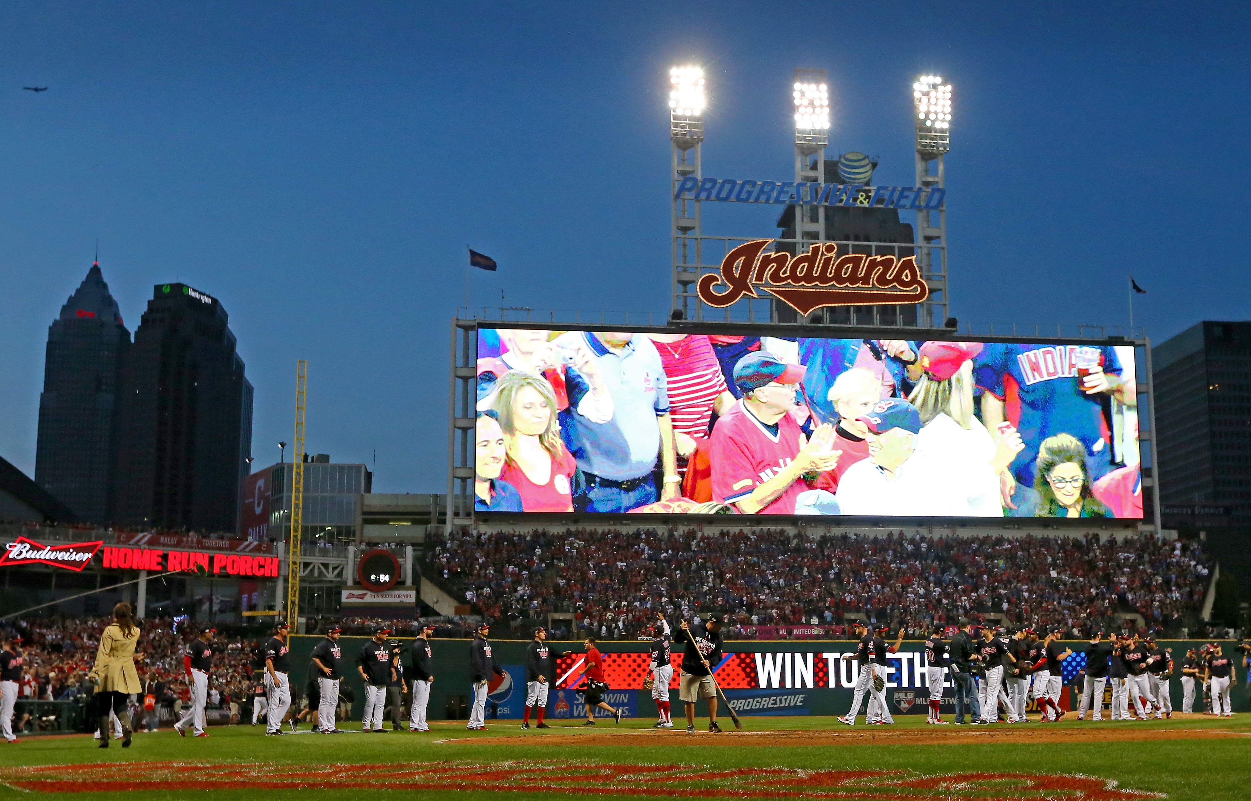 World Series weather, Cleveland weather, what weather for game tonight, weather forecast, October baseball weather