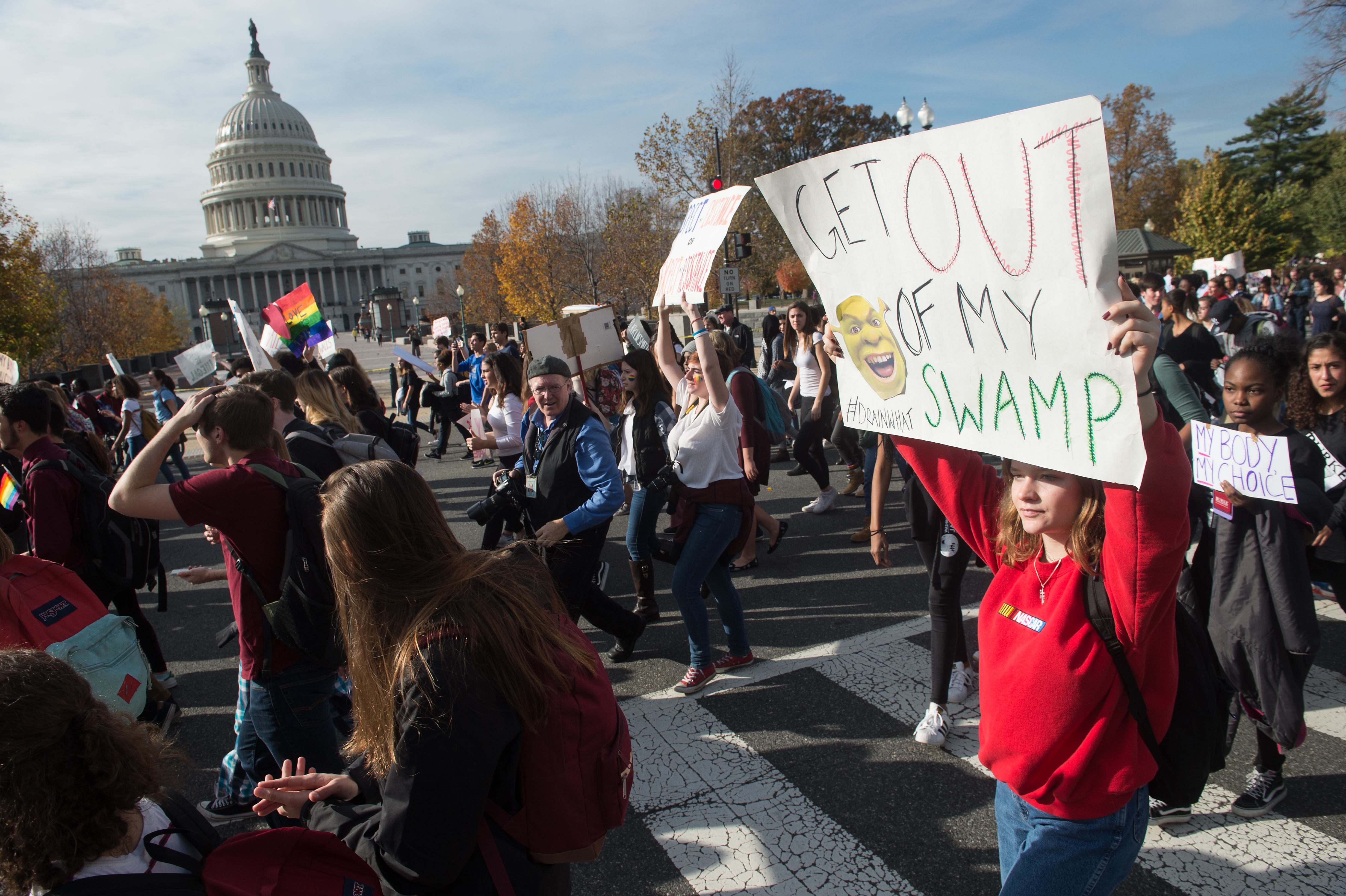 Trump Washington D C Protest The Photos You Need To See Heavy Com   Gettyimages 623400472 