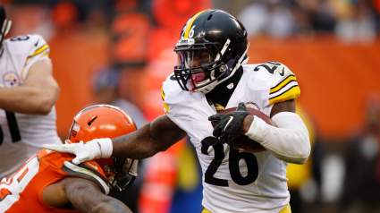 If Raiders Miss on Le’Veon Bell, One Potential RB Trade Makes Sense