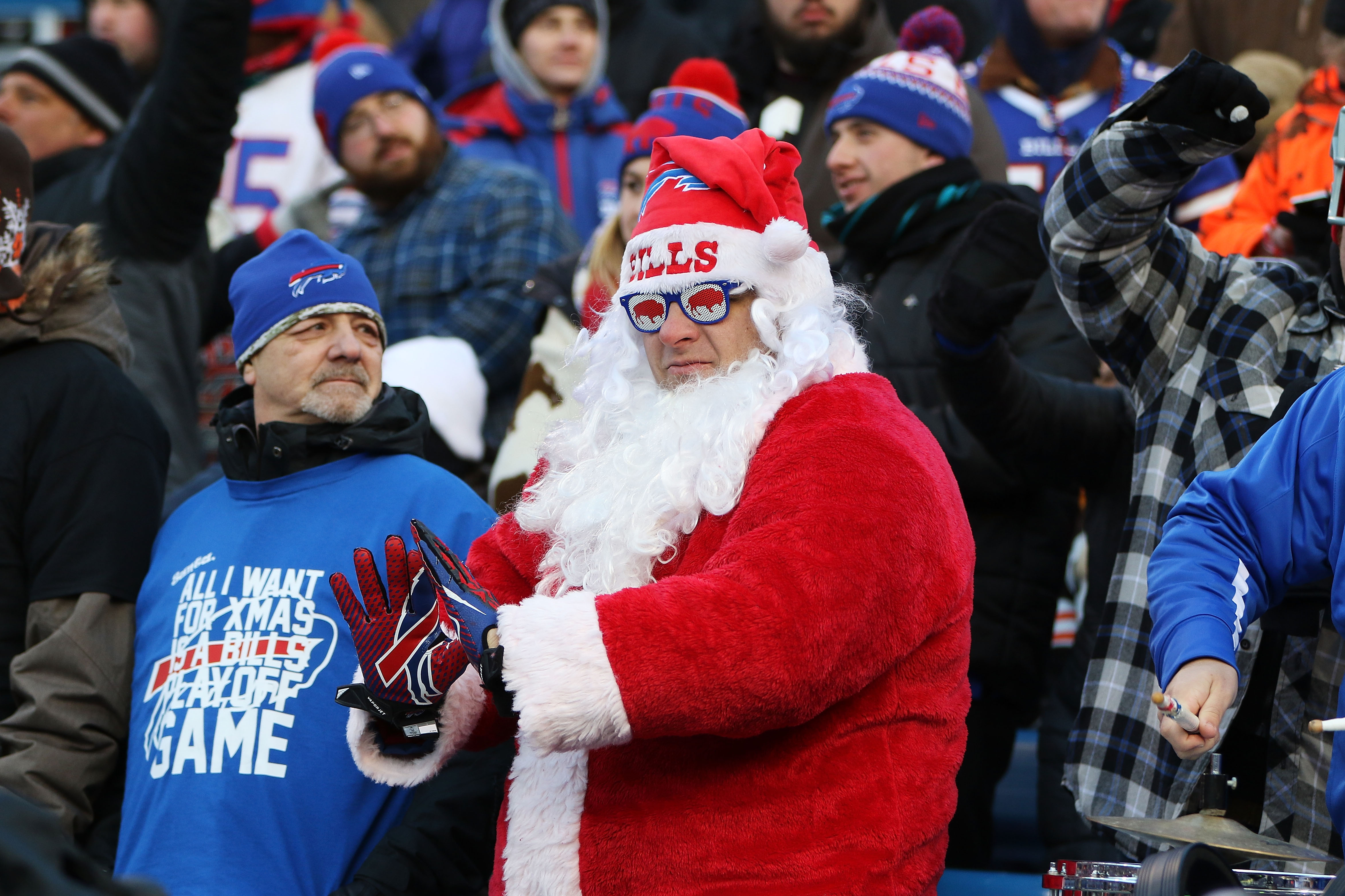Why Is the NFL Playing on Saturday on Christmas Eve? | Heavy.com