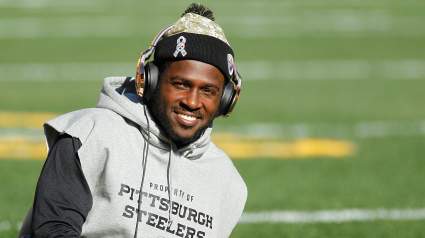 Report: Raiders Trade for Antonio Brown, Give WR Big Pay Increase