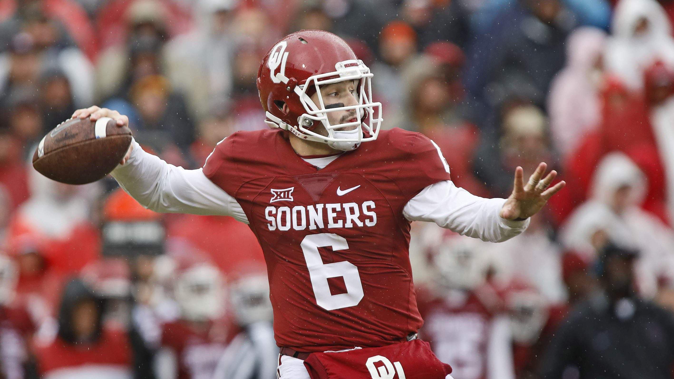 WATCH Baker Mayfield Grabs Crotch, Taunts Kansas Players